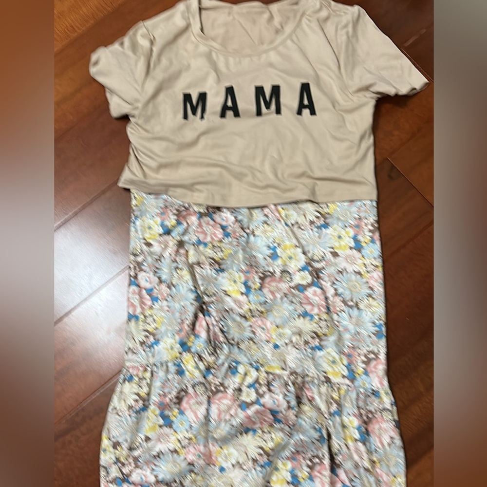 Women nursing dress small